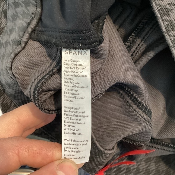 Spanx Jean-ish Ankle Leggings Size M Houndstooth - Picture 7 of 7